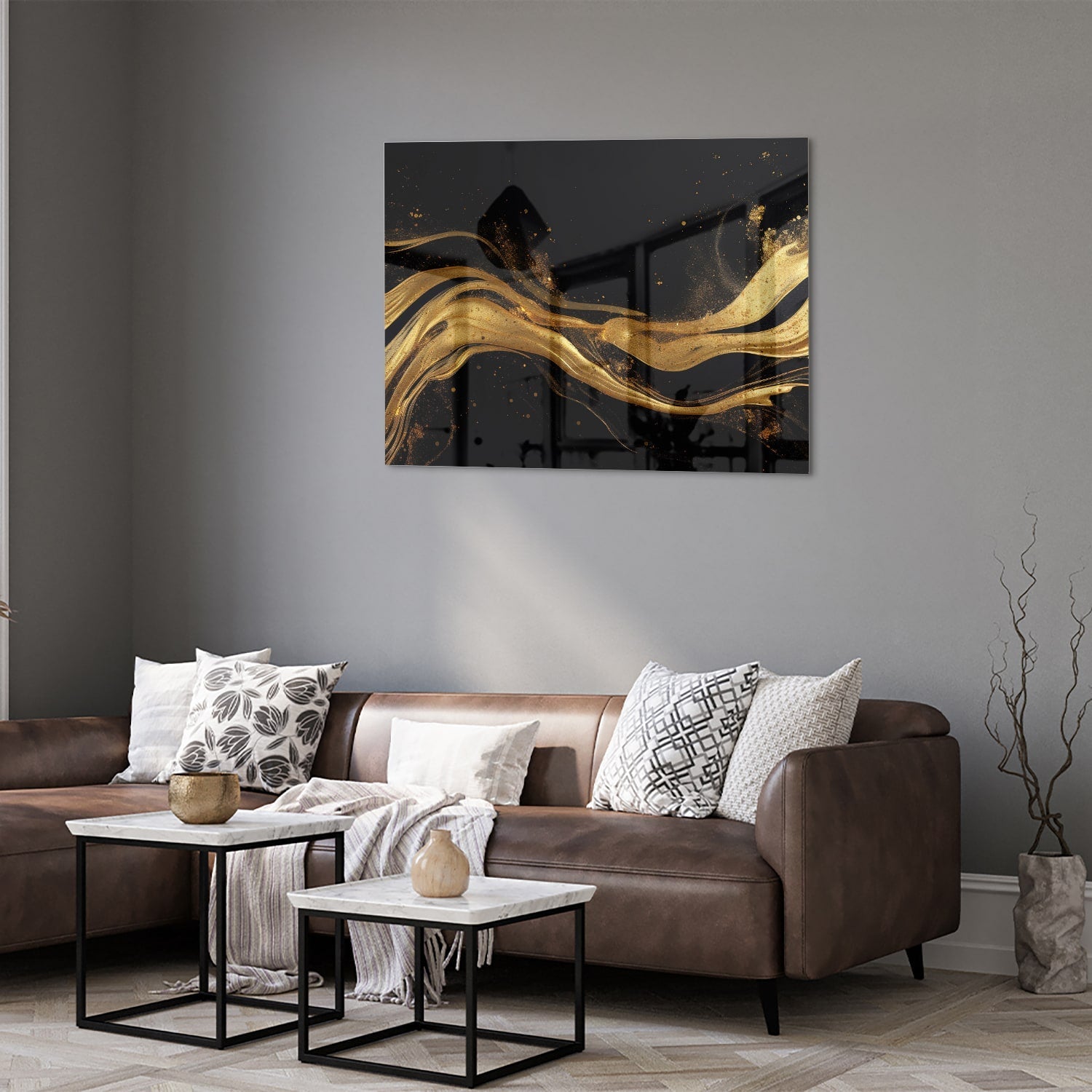 Elegantes Glasbild mit goldenen Linien