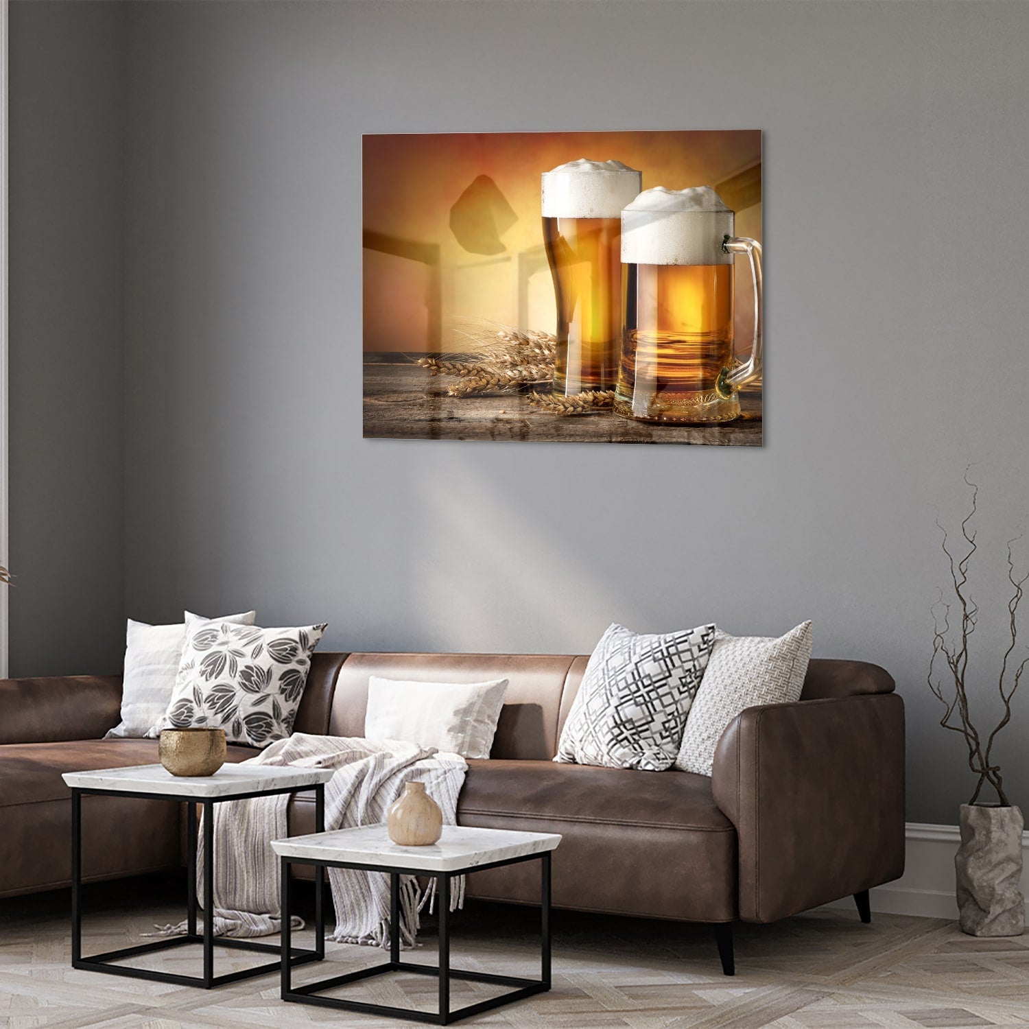 Stilvolles Glasbild mit Bier und Gerste