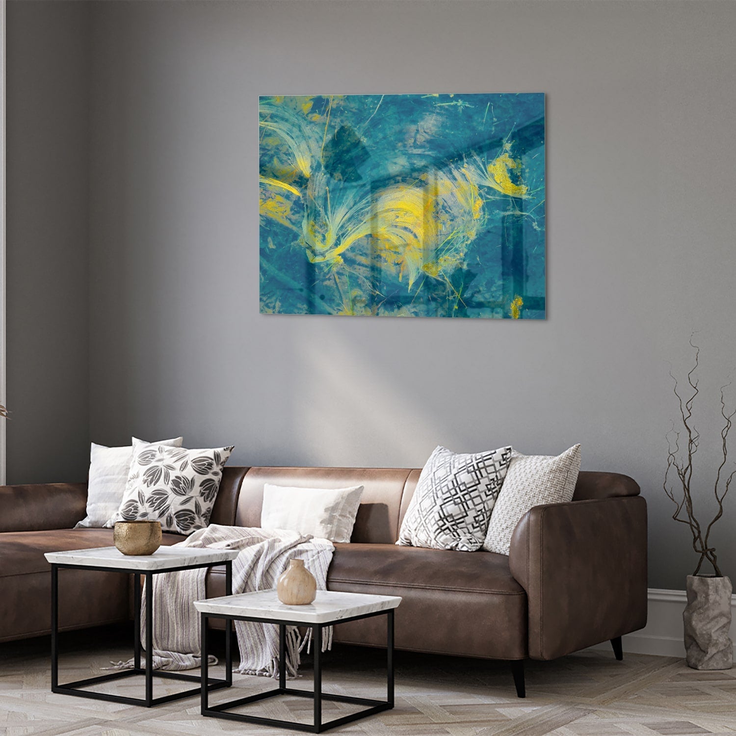 Farbenfrohes Glasbild mit abstraktem blau-gelbem Muster