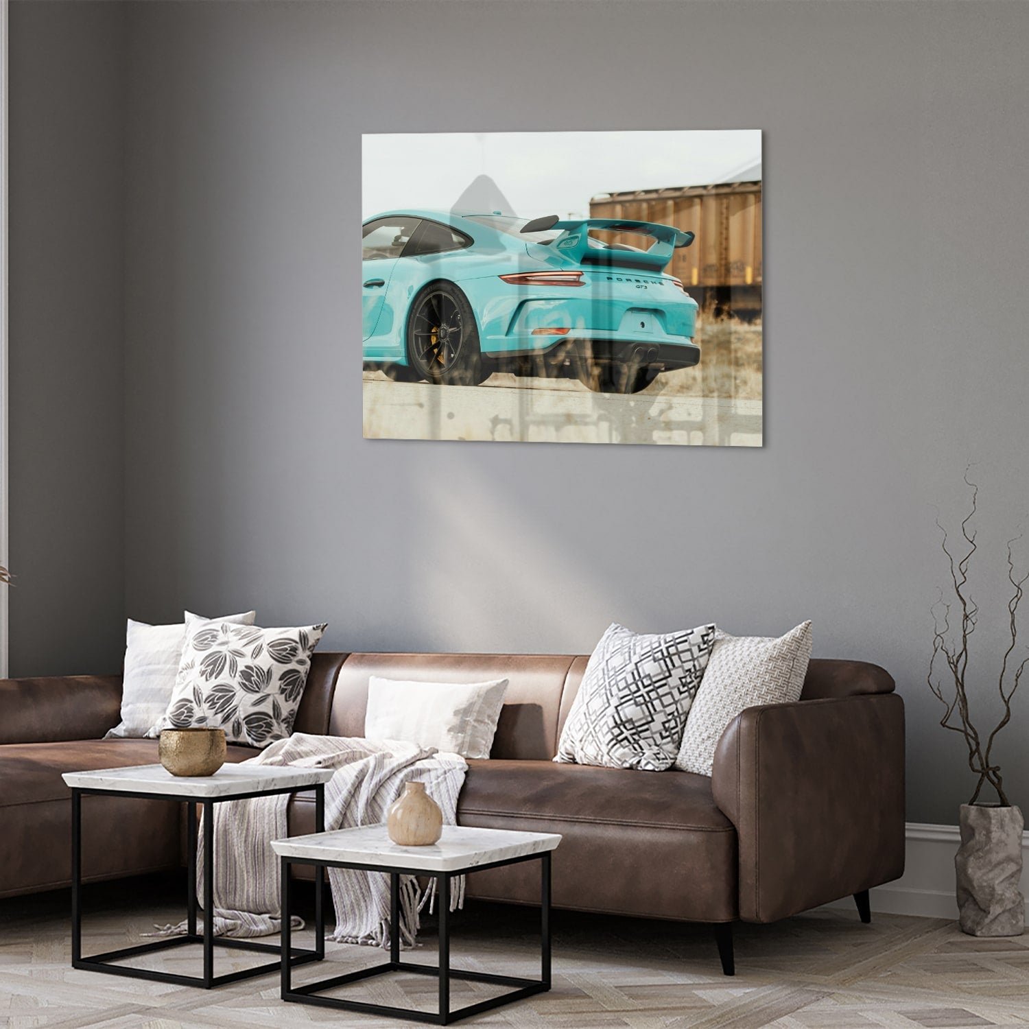 Stilvolles Glasbild mit einem Sportwagen