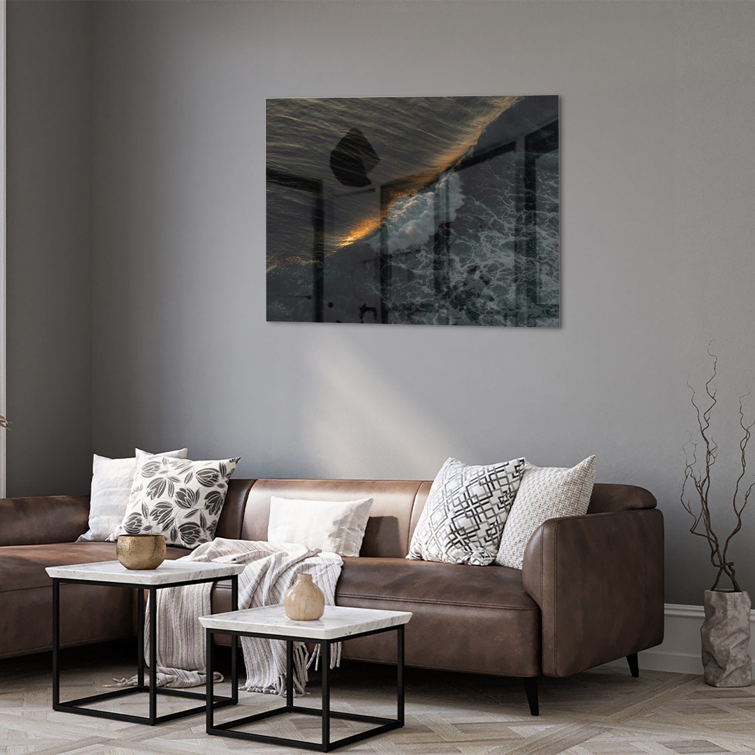 Schwarzes Glasbild mit Meerblick und Goldakzenten