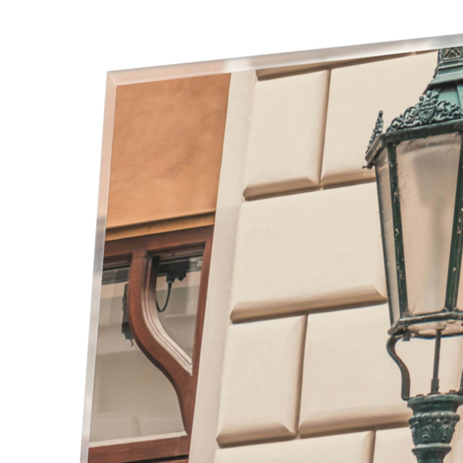 Stilvolles Glasbild mit Gucci-Schaufenster