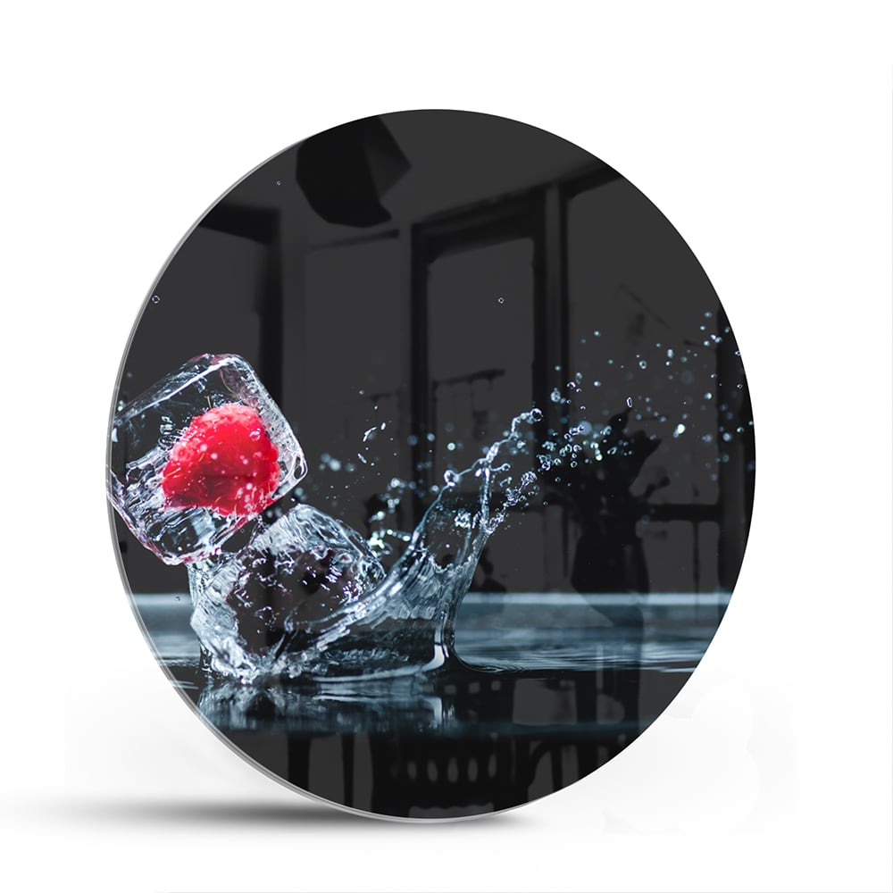 Erfrischendes Glasbild mit Erdbeerspritzern – Glasbild aus Sicherheitsglas, Größe 140x70