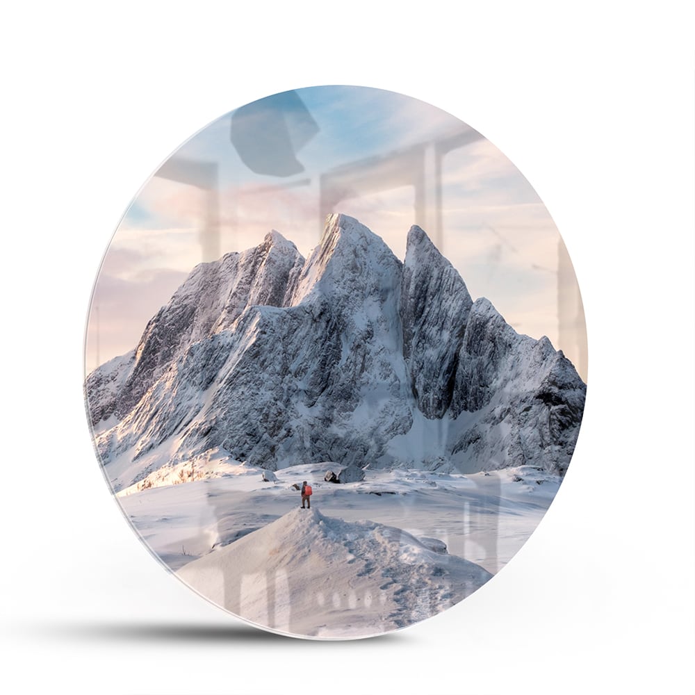 Atemberaubendes Glasbild mit verschneiten Bergen – Glasbild aus Sicherheitsglas, Größe 140x70