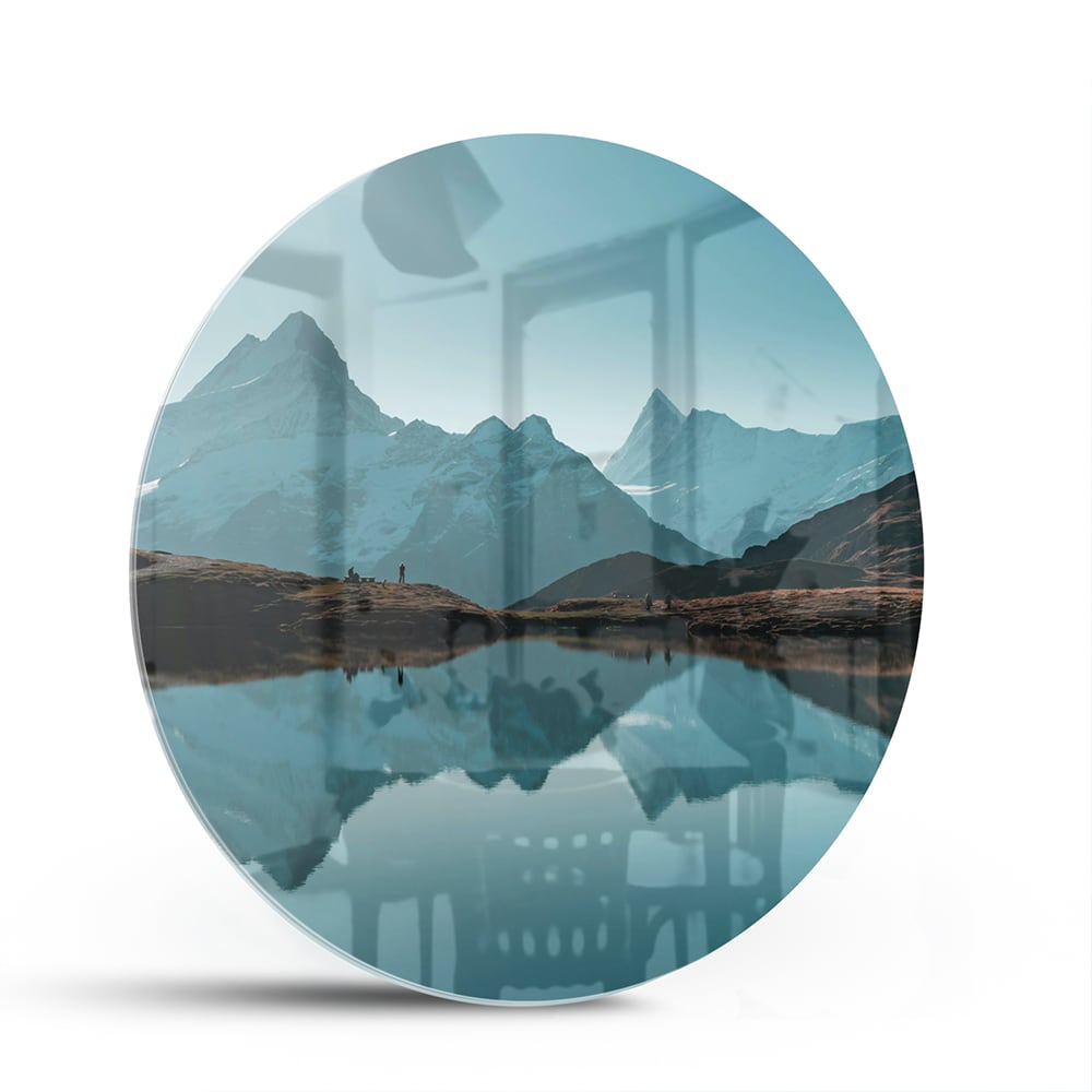 Glasbild mit Bergen und Wasserreflexionen – Glasbild aus Sicherheitsglas, Größe 140x70
