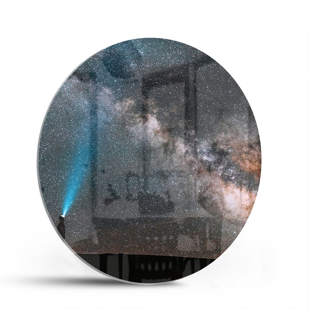 Glasbild Sternenhimmel mit Lichtstrahl – Glasbild aus Sicherheitsglas, Größe 140x70