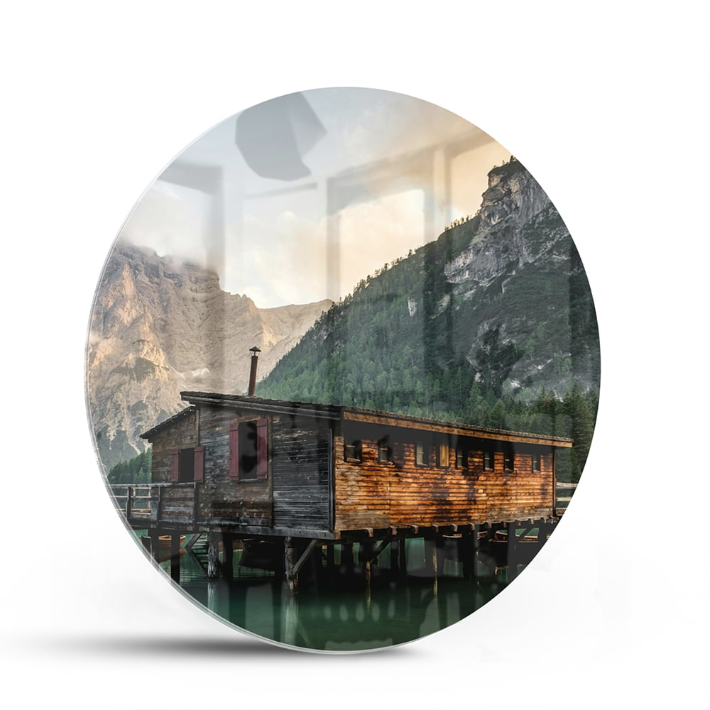 Bezauberndes Glasbild mit einer Berghütte – Glasbild aus Sicherheitsglas, Größe 140x70