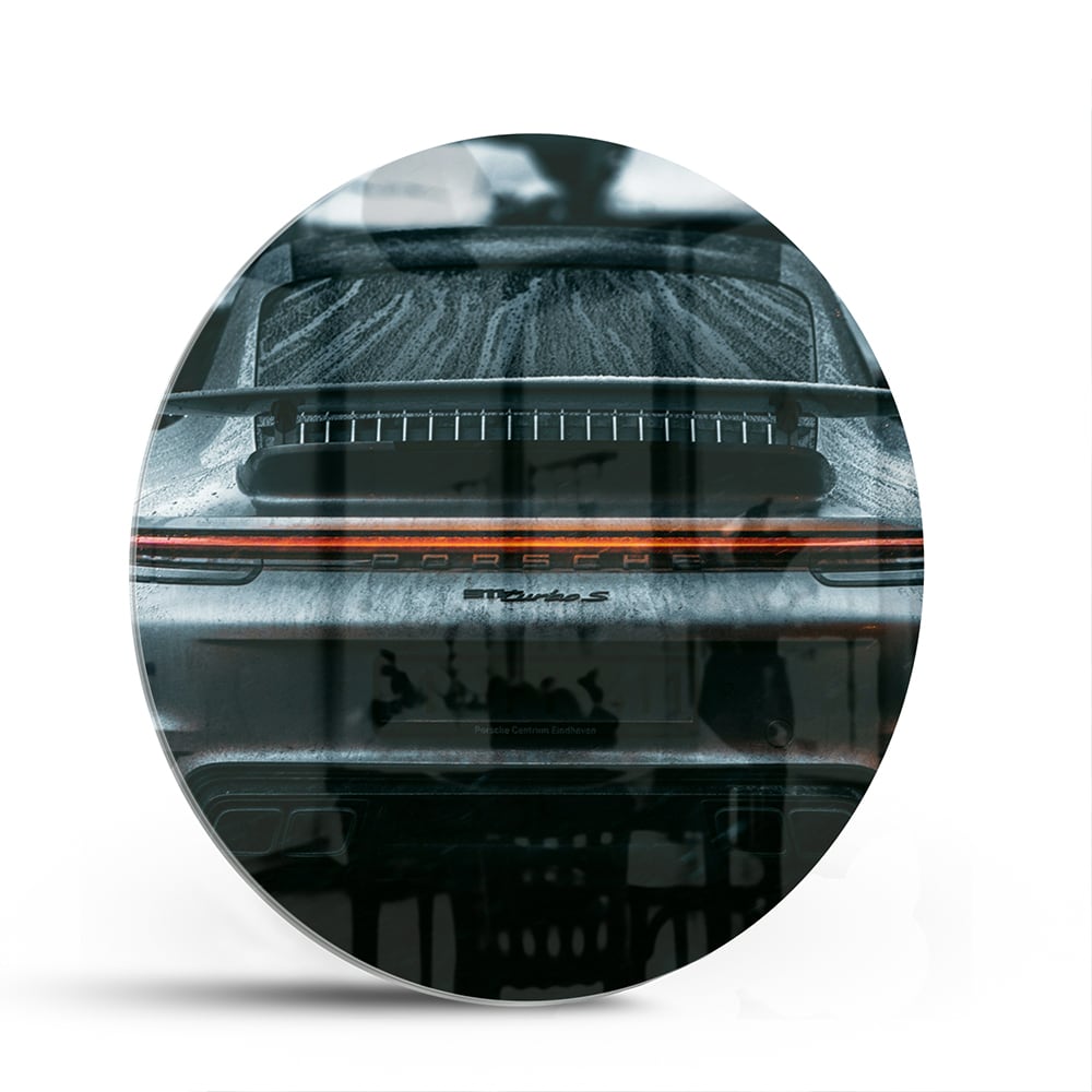 Elegantes Glasbild mit einem Sportwagen – Glasbild aus Sicherheitsglas, Größe 140x70