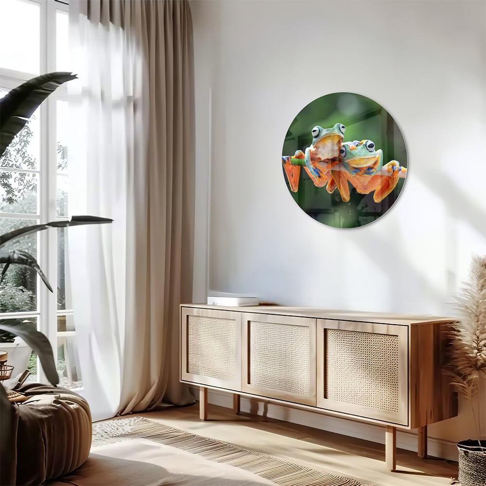 Fröhliches Glasbild mit Frosch auf einem Ast