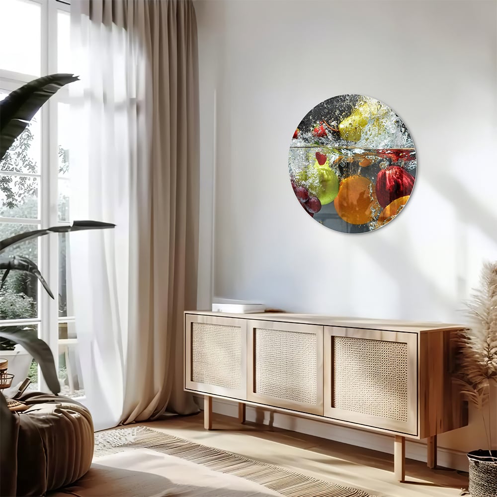 Leuchtendes Glasbild mit Früchten und Wassertropfen
