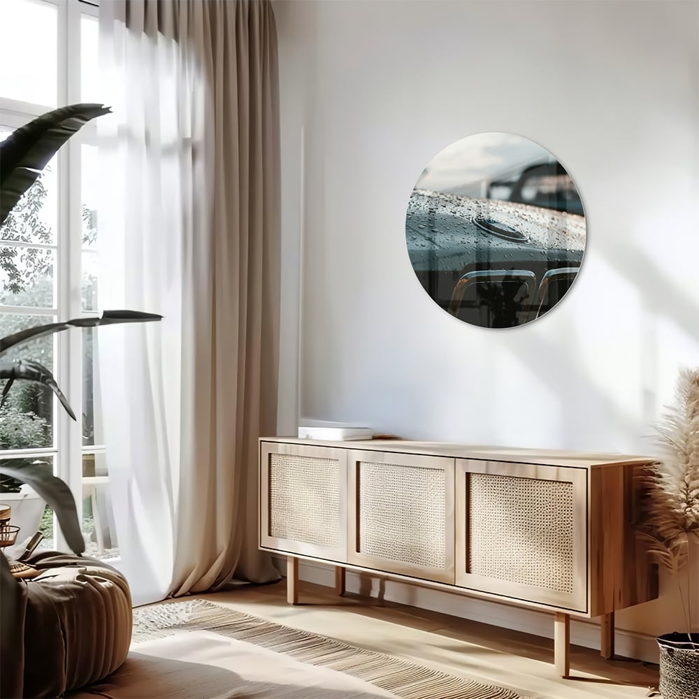 Glasbild mit nasser Autoscheibe – Stilvolles Interieur