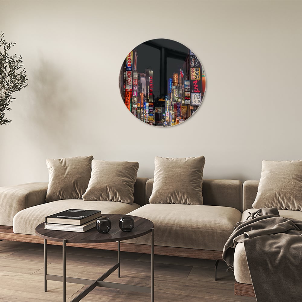 Glasbild mit urbaner Szenerie und bezaubernden Neonlichtern
