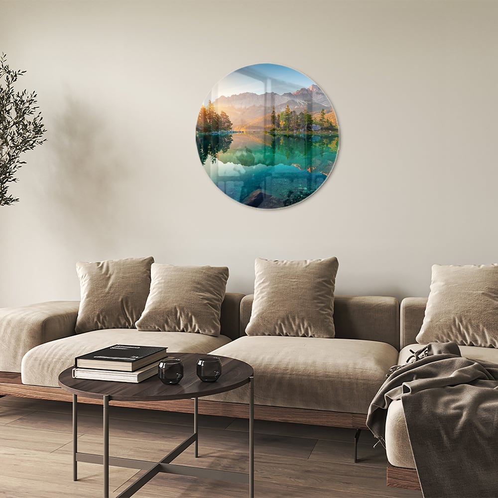 Wunderschönes Glasbild mit Berglandschaft und See