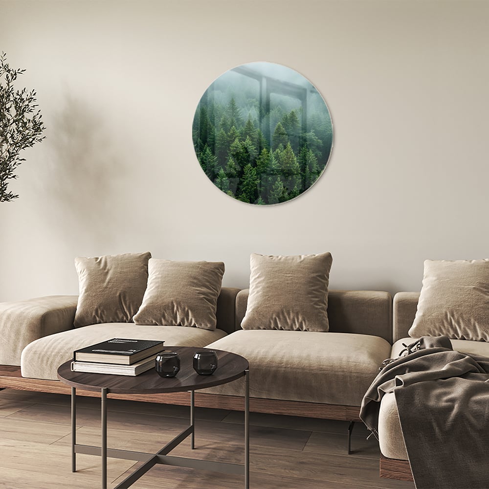 Glasbild mit nebligen Tannenwäldern