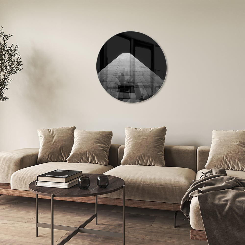 Minimalistisches Glasbild mit Lichteinfall
