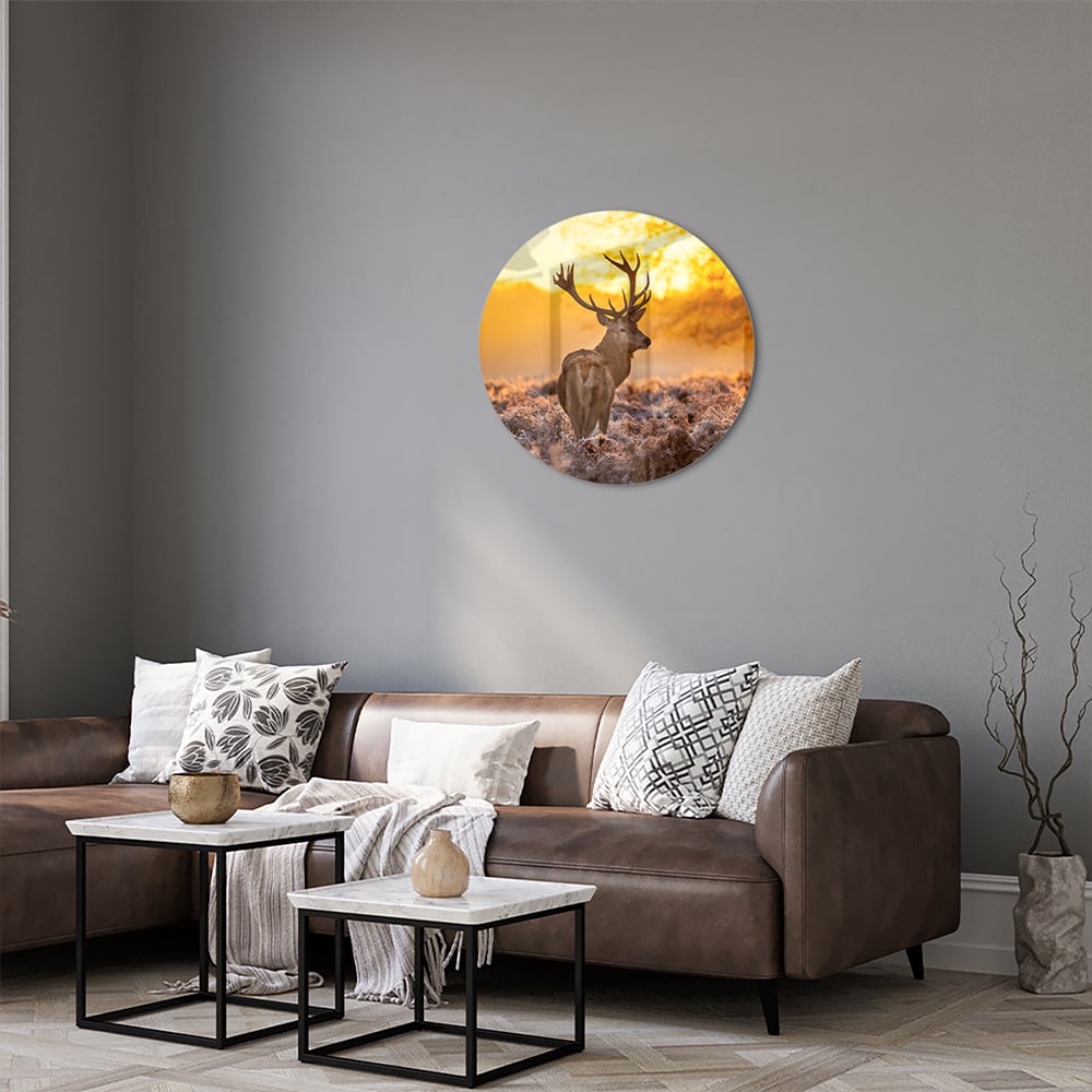 Glasbild mit einem Hirsch in der aufgehenden Sonne