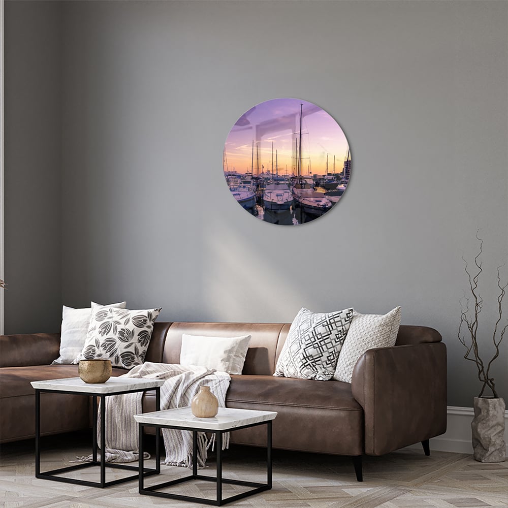 Glasbild mit Sonnenuntergang am Hafen